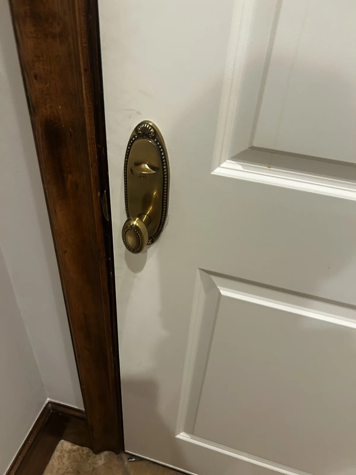 Can a Renter Get an Apartment Lock Change in Texas? 5 apartment and rental door lock hardware, real company service photo 5